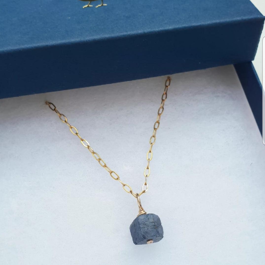Sapphire chain necklace